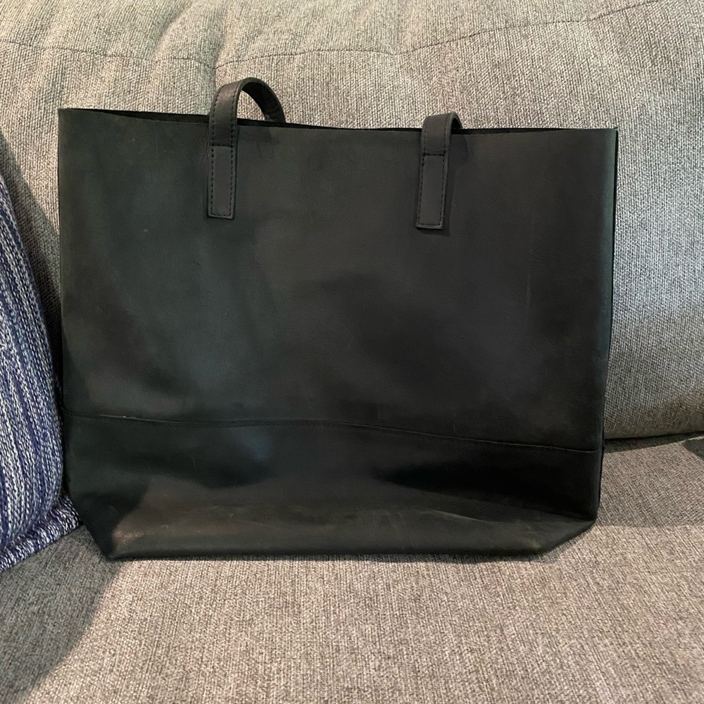Able Mamuye Classic Tote in Black
